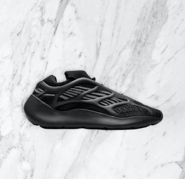 Chaussure Yeezy 700