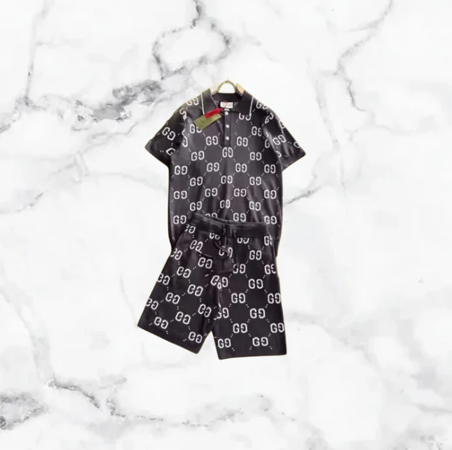 Ensemble Gucci
