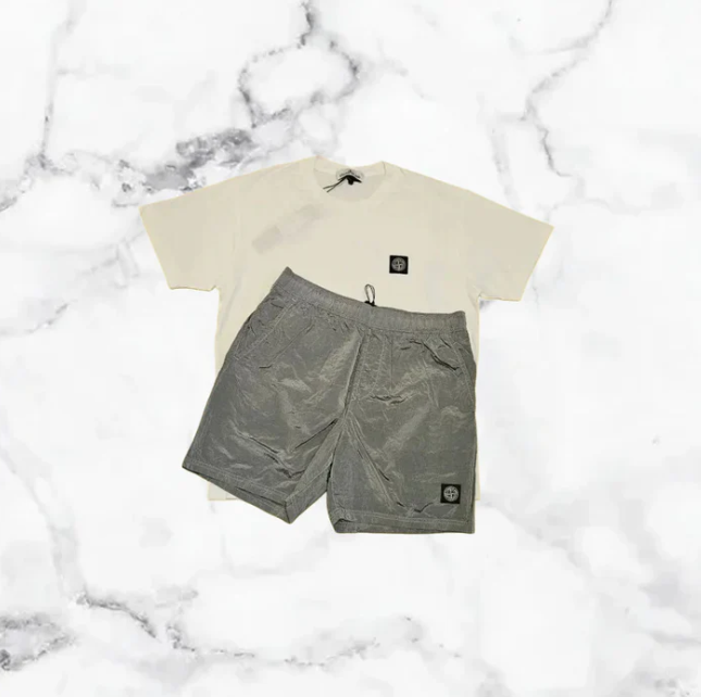 Ensemble Stone Island